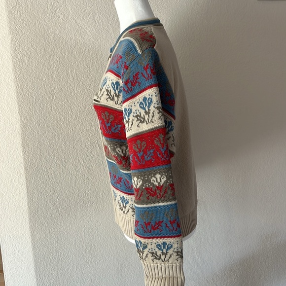 Geiger wool knit jacket.  Zip front. Size M. Pattern on front/cream solid back - Picture 4 of 6